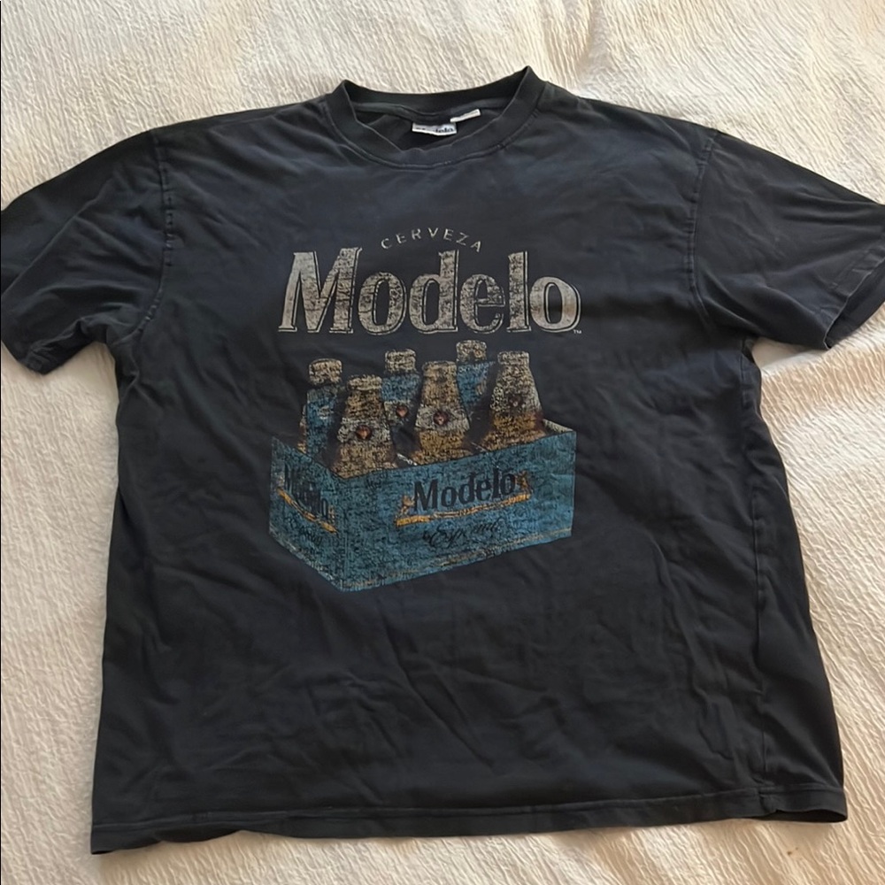 Modelo Black Short Sleeve Tee with Vintage Graphic